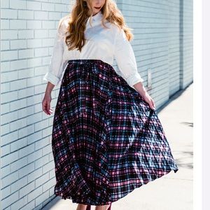 LulaRoe Deanne wrap Skirt
